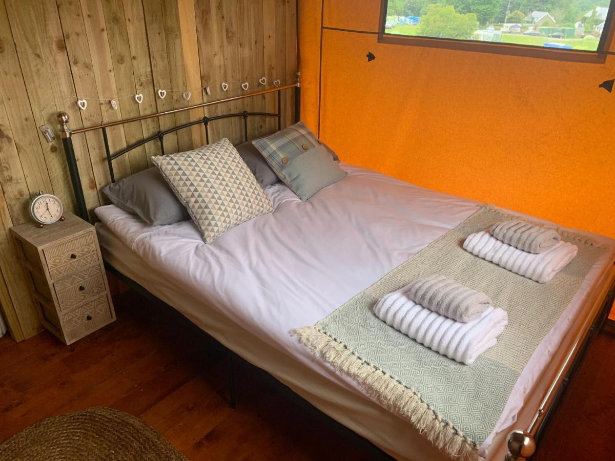 Mountain View Safari Tent With Hot Tub In The Heart Of Snowdonia Dolgellau Zewnętrze zdjęcie