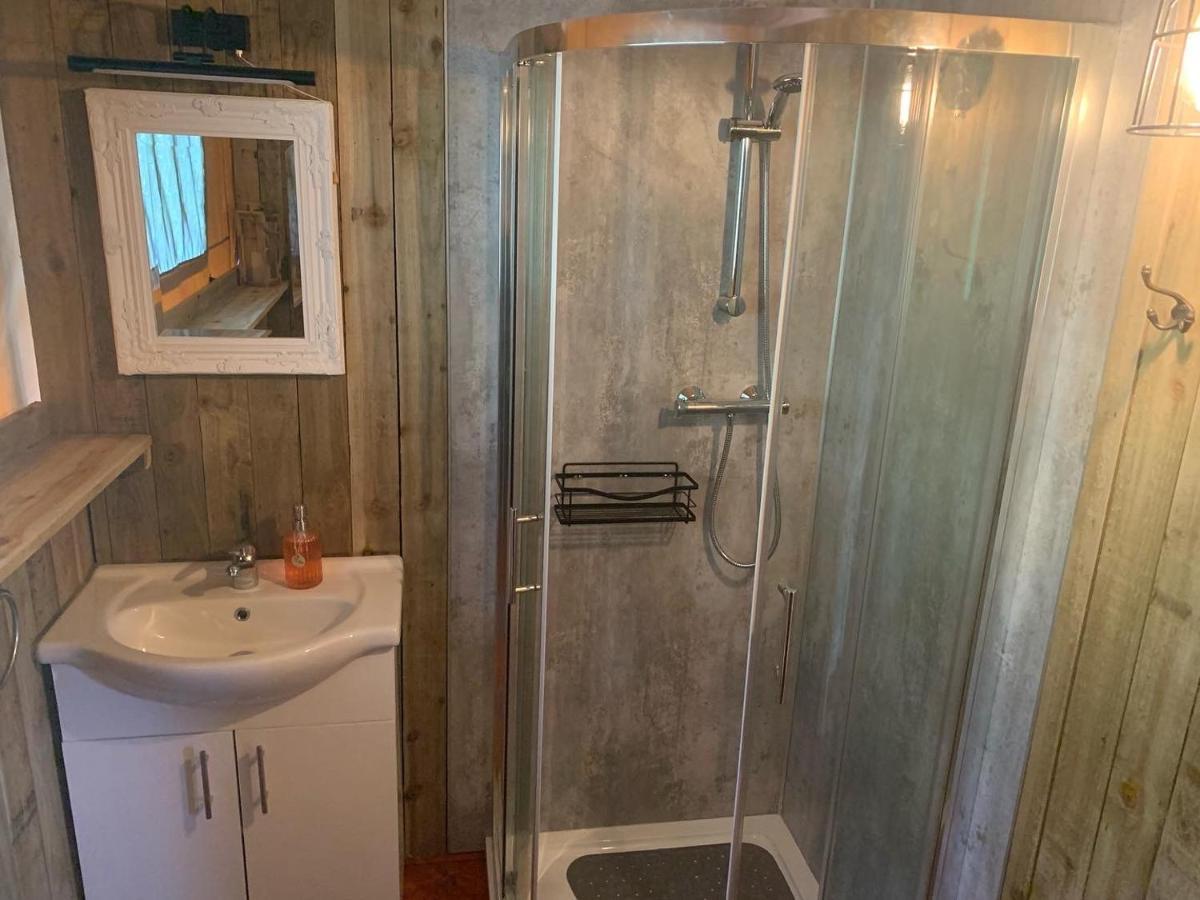 Mountain View Safari Tent With Hot Tub In The Heart Of Snowdonia Dolgellau Zewnętrze zdjęcie