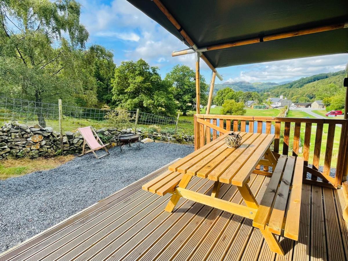 Mountain View Safari Tent With Hot Tub In The Heart Of Snowdonia Dolgellau Zewnętrze zdjęcie